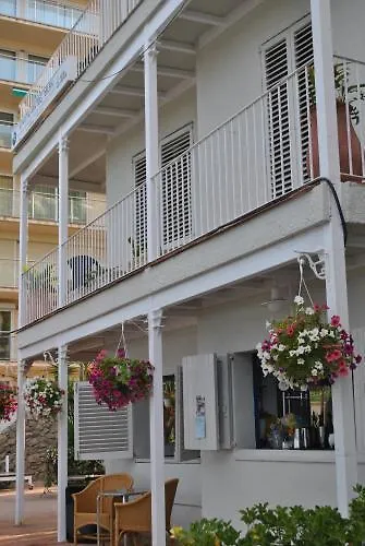 Aromar Apartamento *